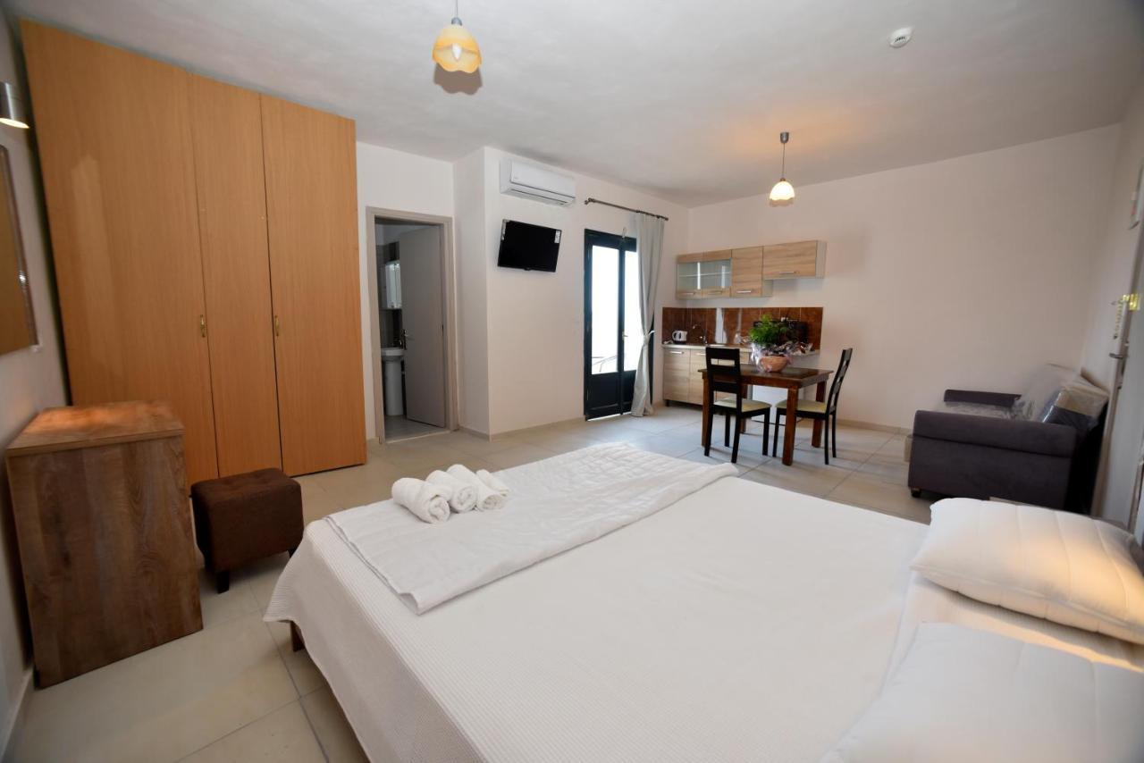 Chalkiotis Hotel Anaxos Exterior foto