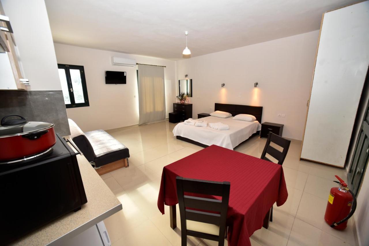 Chalkiotis Hotel Anaxos Exterior foto
